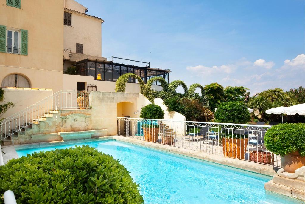 Boutique Hotel - Hostellerie Berard et Spa Rue Gabriel Peri, 83740 La Cadière-dʼAzur