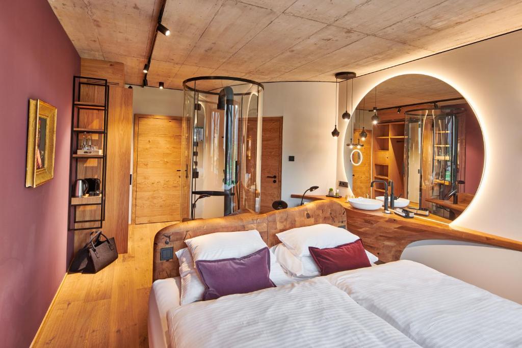 Boutique-Hotel LARTOR Weiherweg 34 - 36 Mittleres Gebäude, 82497 Unterammergau
