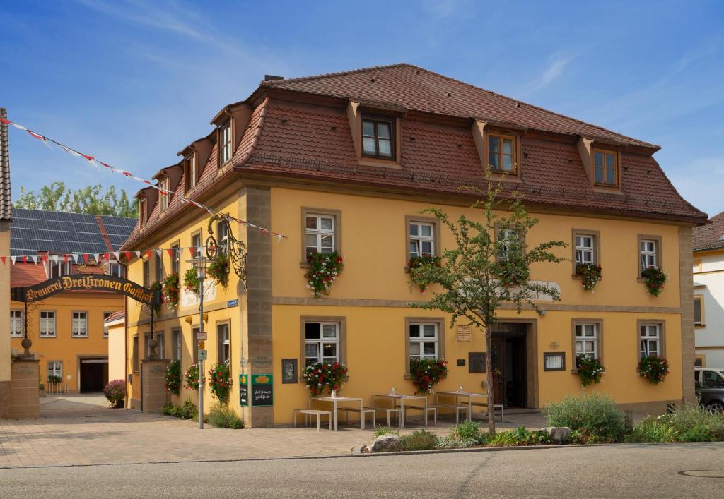 Hôtel Hotel & Brauereigasthof Drei Kronen Hauptstraße 19, 96117 Memmelsdorf
