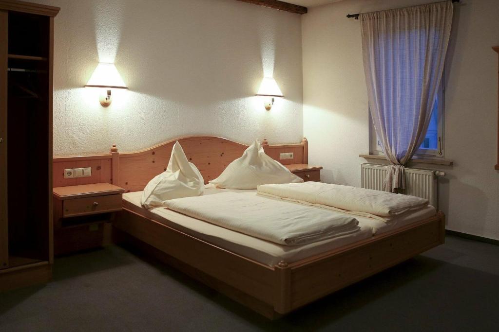 Brauereigasthof Schlüssel Hotel Garni 68 Marktstraße, 89537 Giengen an der Brenz
