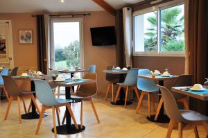 Brit Hotel Azur