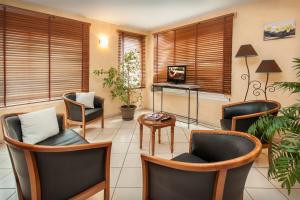 BRIT HOTEL Essentiel CAHORS Nord