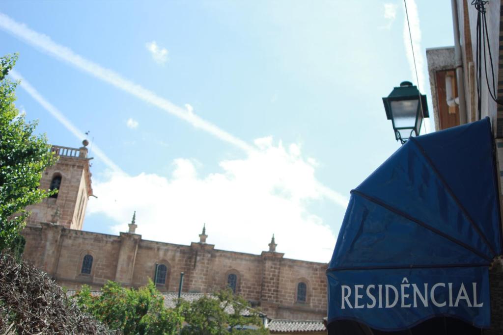 Hôtel Caçula, Alojamento Local R. das Amoreiras 4 5160-299 Torre de Moncorvo