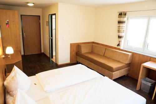Hôtel Hotel Cafe Kern Breite Str. 77 Bäckerei Kern Großostheim