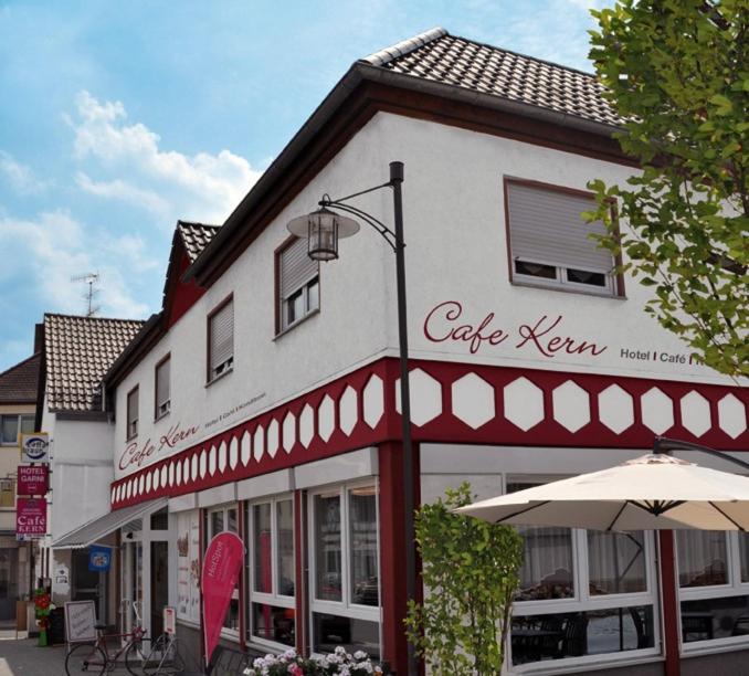 Hôtel Hotel Cafe Kern Breite Str. 77 Bäckerei Kern, 63762 Großostheim