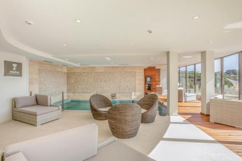 Caneiros Luxury House & Suites