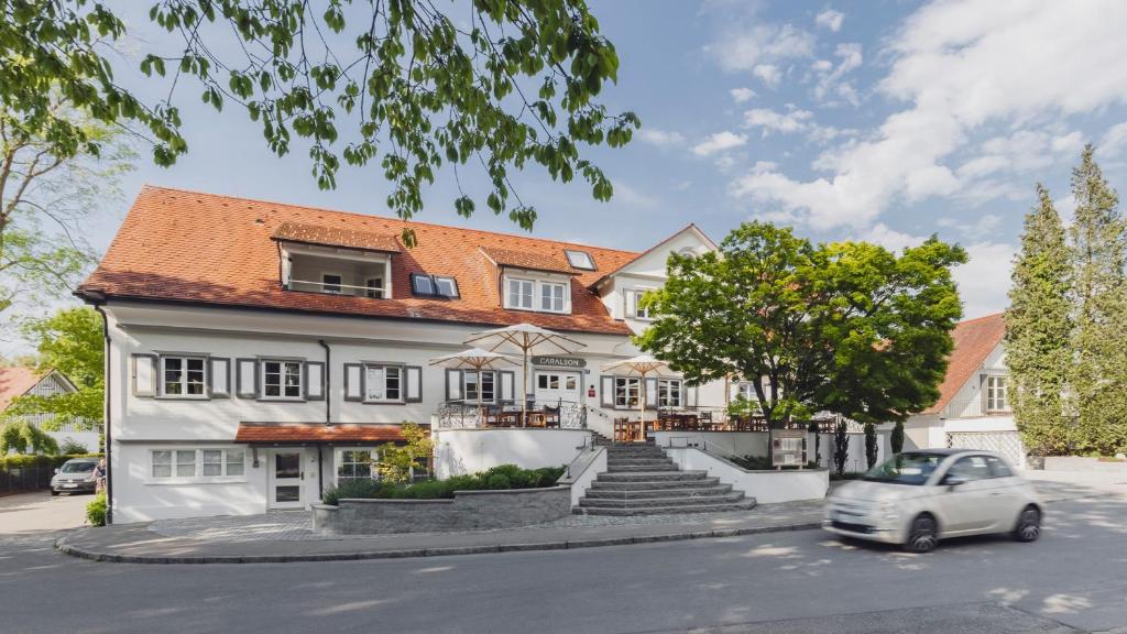 Hôtel CARALEON Halbinselstraße 70 88142 Wasserburg