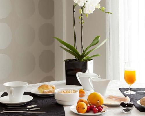 Cardal Hotel