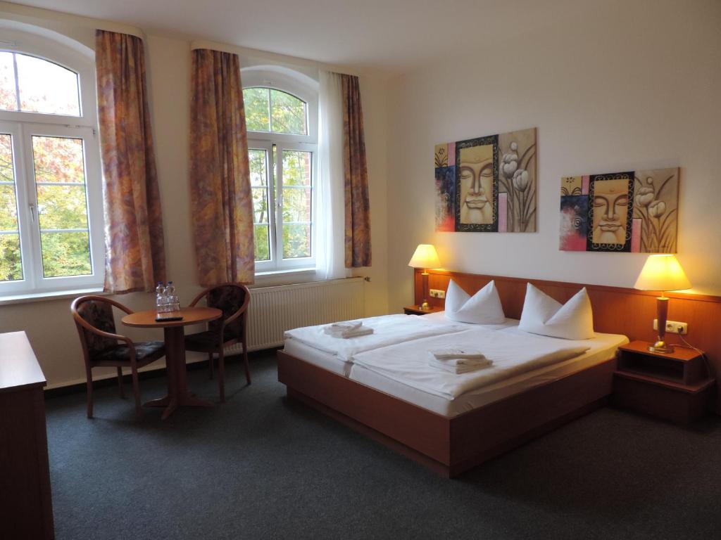 Hôtel Hotel Carl von Clausewitz In der Alten Kaserne 35, 39288 Burg bei Magdeburg