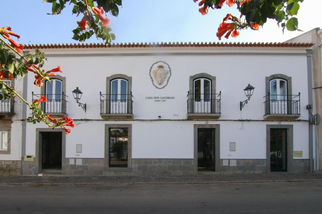Hôtel Casa dos Lacerdas Praça da República, 13 Praça da República, 13 7240-233 Mourão