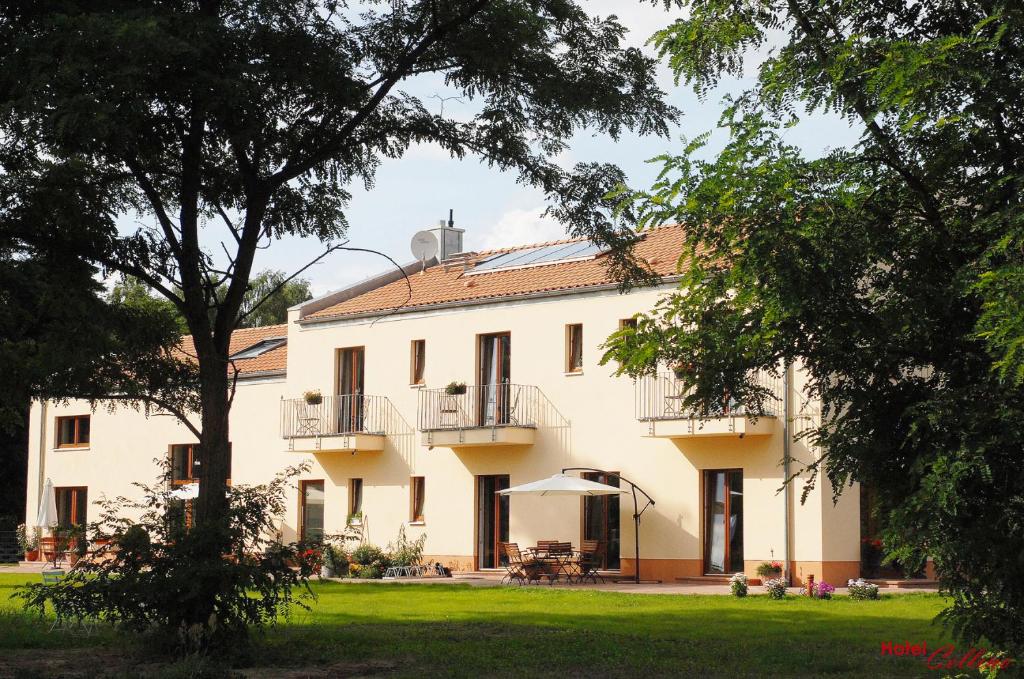 Hôtel Hotel Cellino Prieros Storkower Allee 4, 15754 Prieros