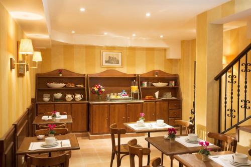 Central Hotel Paris