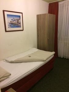 Central Hotel