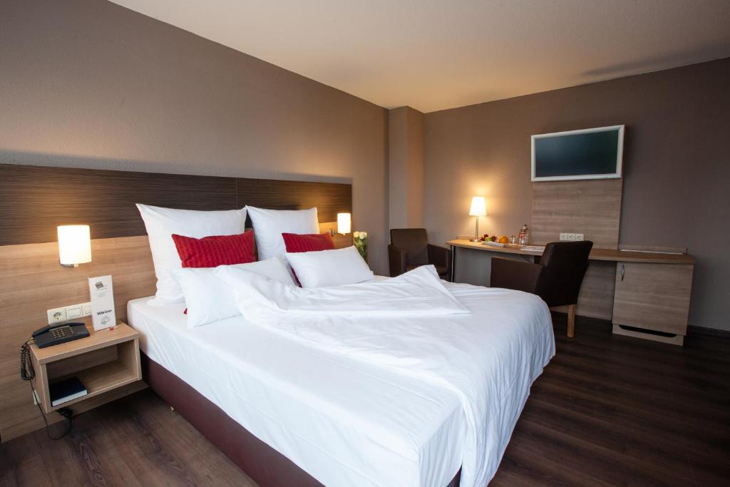 Centro Hotel U-NO 1 Nürtinger Straße 92, 72663 Großbettlingen