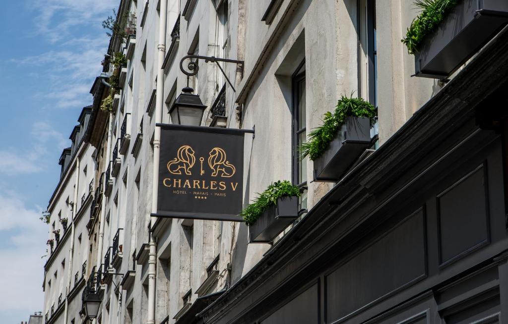 Hôtel Charles V 20 Rue Saint-Paul 75004 Paris