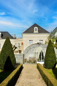Château Belmont Tours by The Crest Collection