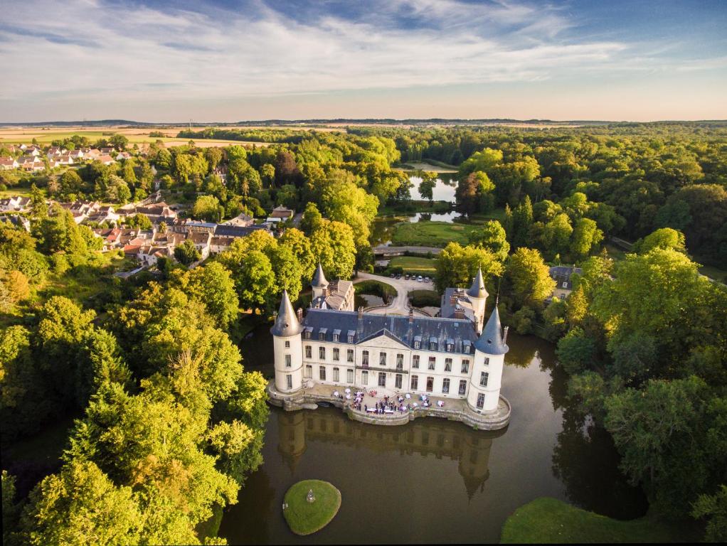 Château d'Ermenonville Ermenonville, 60950 Ermenonville