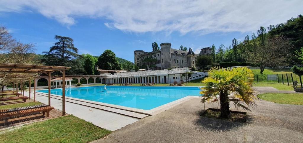 Hôtel Château de Fontager 8, Route de Lyon 26600 Serves-sur-Rhône