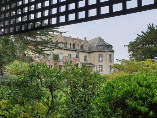 Château de Surville