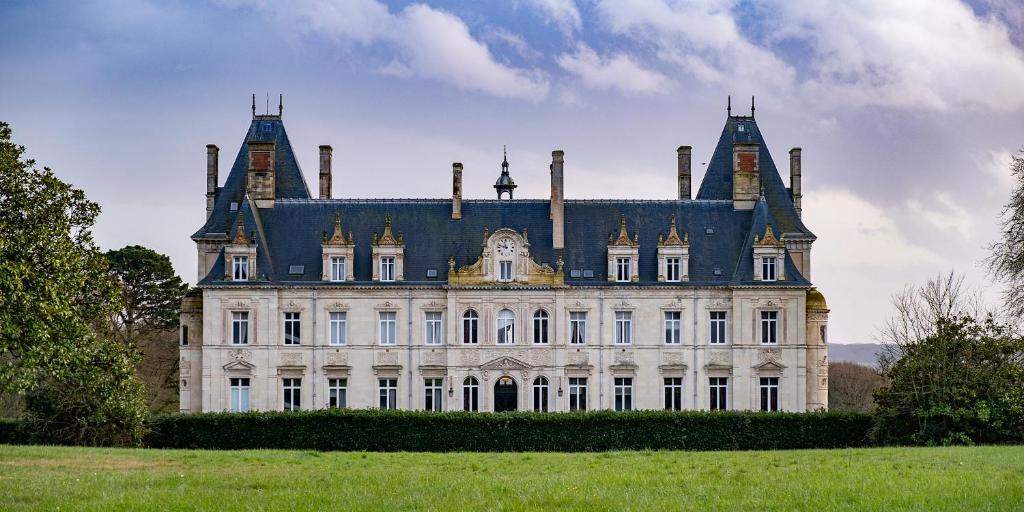 Hôtel Château de Tressé Rest & Forest Spa chateau de tressé 49420 Pouancé