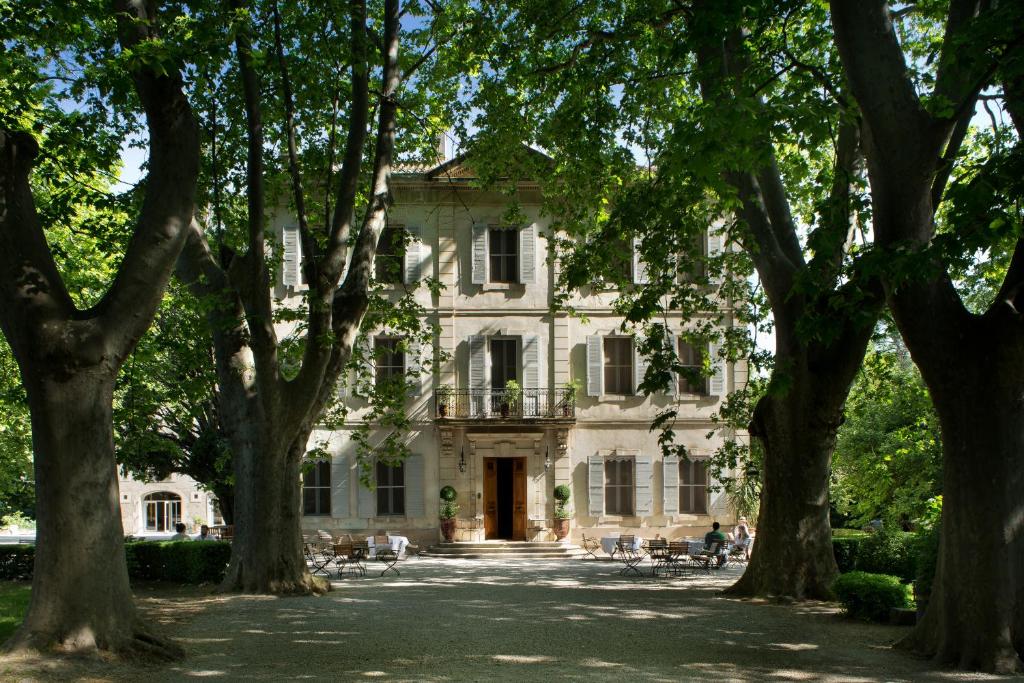 Hôtel Hotel Château Des Alpilles Route du Rougadou, 13210 Saint-Rémy-de-Provence