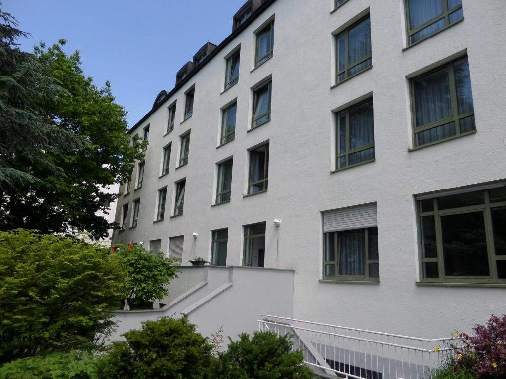 Hôtel Christkönigshaus Paracelsusstrasse 89 70599 Stuttgart