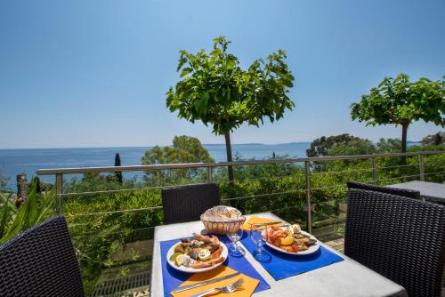 Hôtel-Club du Domaine d'Aiguebelle, USSIM Vacances Le Lavandou france