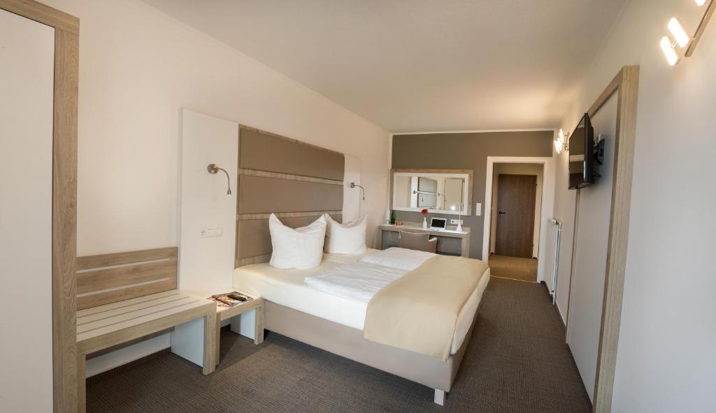Confour Hotel Tuchmacherweg 20-22, 31303 Burgdorf