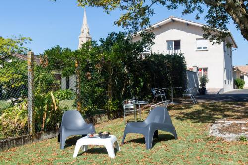 Contact HOTEL LES TERRASSES