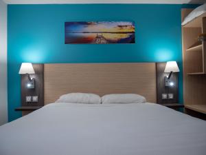 Contact Hotel Restaurant Bleu France - Eragny Cergy
