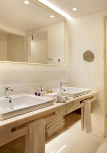 Corpo Santo Lisbon Historical Hotel