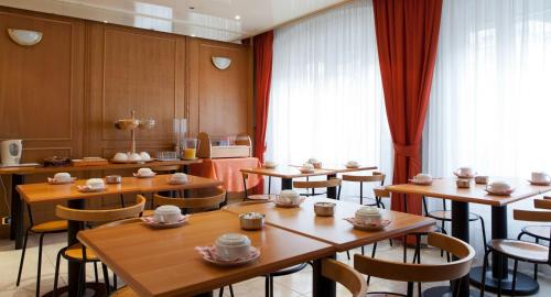 Cosmotel Hotel