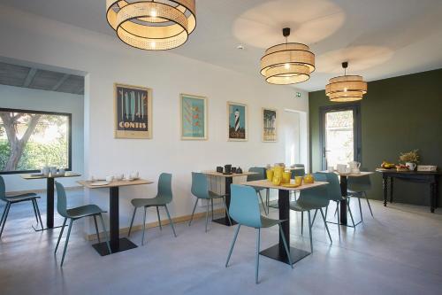 Hôtel HOTEL COTE PHARE 407 Avenue de l'Océan Contis-les-Bains