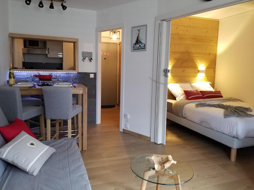 Crowne Plaza Berlin - Potsdamer Platz, an IHG Hotel 10963 Berlin