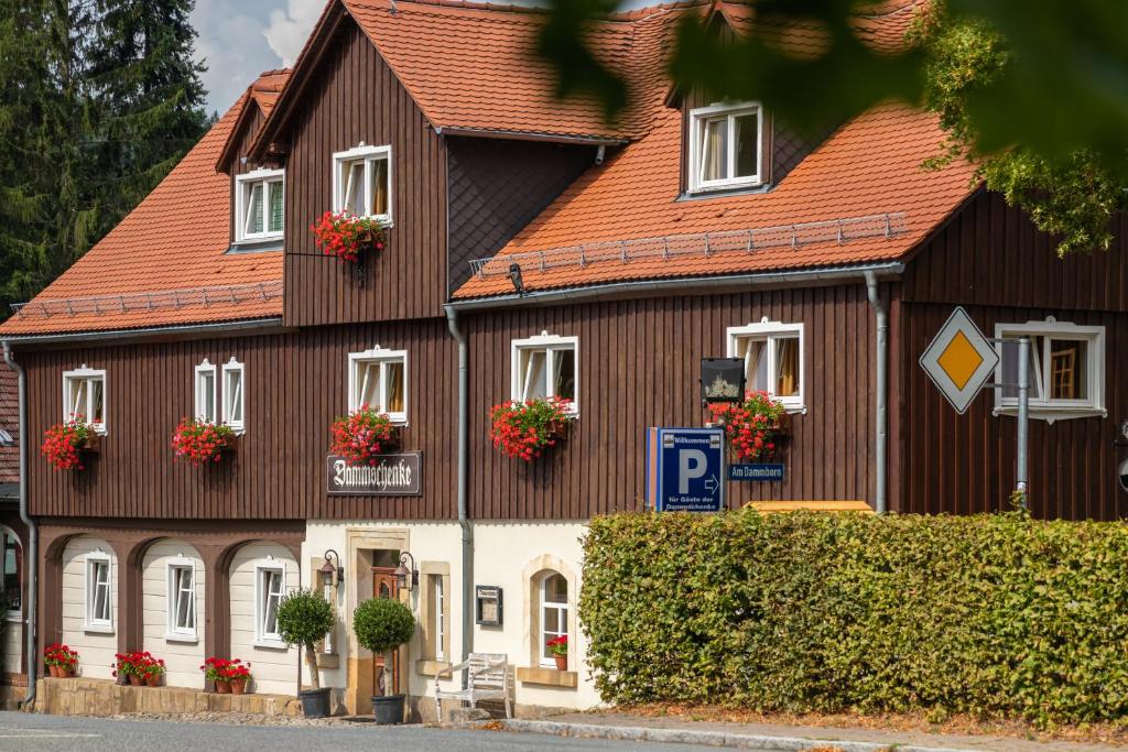 Dammschenke Gasthof & Hotel Großschönauer Strasse 65, 02796 Jonsdorf