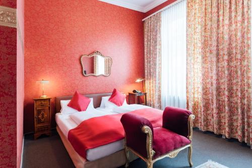 Das Kleine Hotel