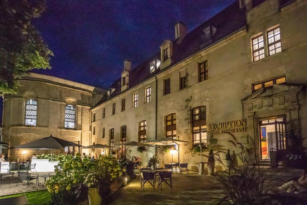 Hôtel Hotel De Bourbon Grand Hotel Mercure Bourges Boulevard de la République, 18000 Bourges