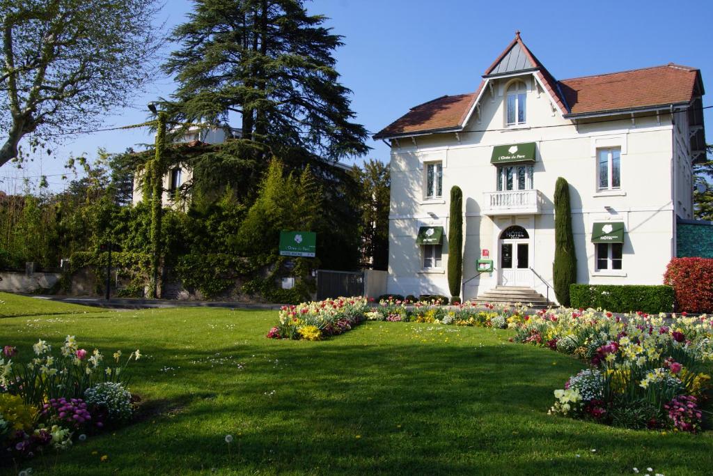Hôtel Hôtel de charme L'Orée du Parc 6 Avenue Gambetta, 26100 Romans-sur-Isère