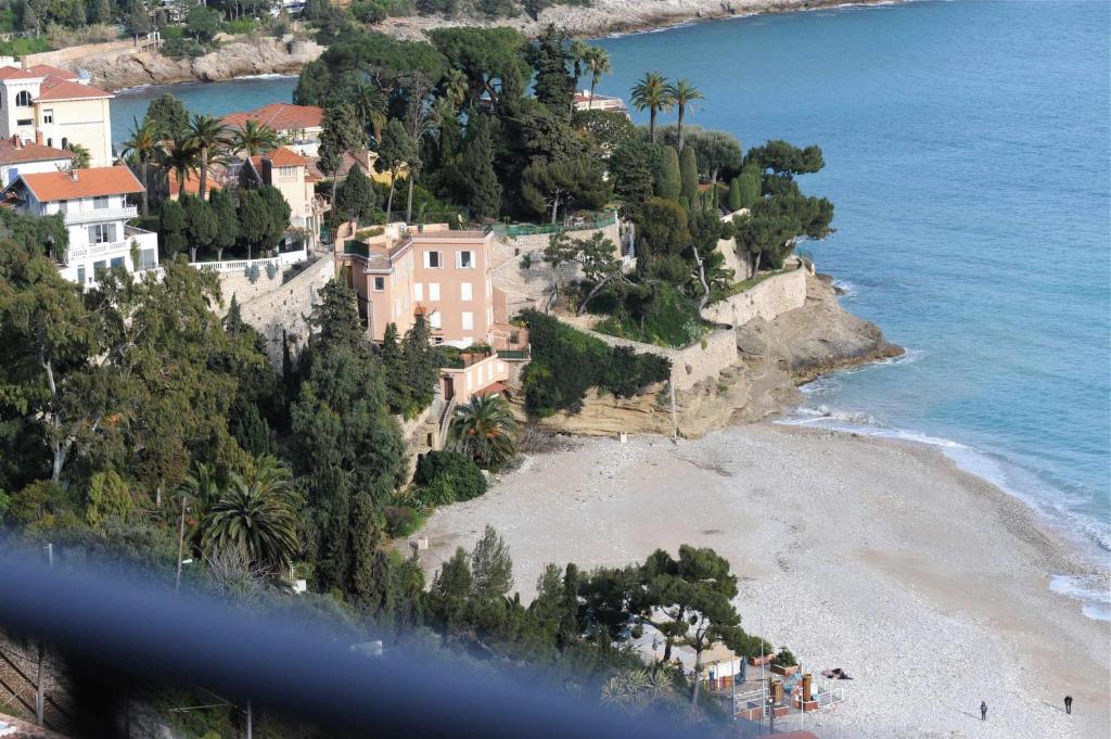 Hôtel Hotel de charme Regency 98, avenue Jean Jaurès, 06190 Roquebrune-Cap-Martin