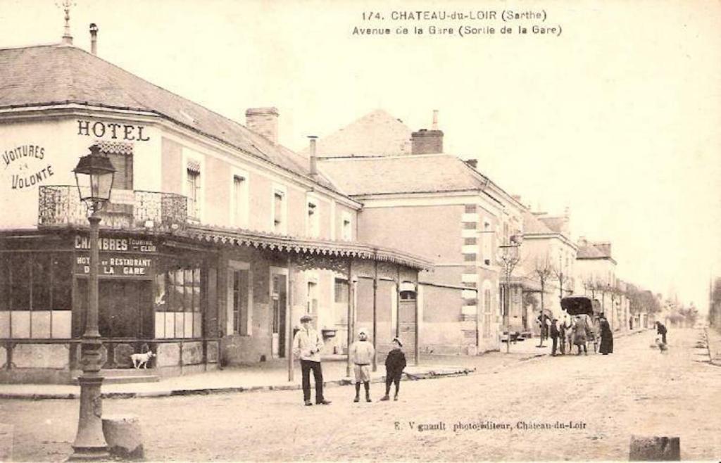 Hôtel Hotel de la gare 170 Avenue Jean Jaurés, 72500 Château-du-Loir