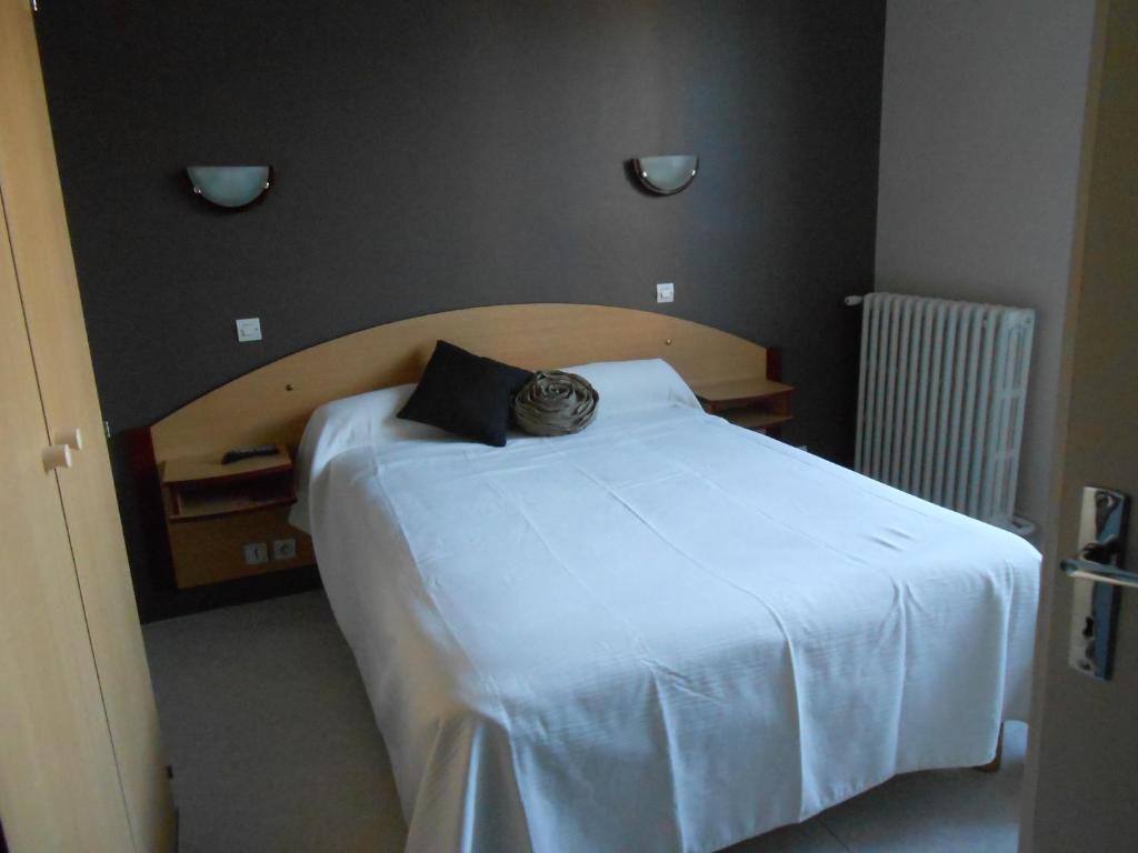 Hôtel Hotel de la Gare 2 avenue de la Gare, 41140 Noyers-sur-Cher