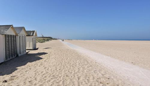 Hotel De La Plage Ouistreham france