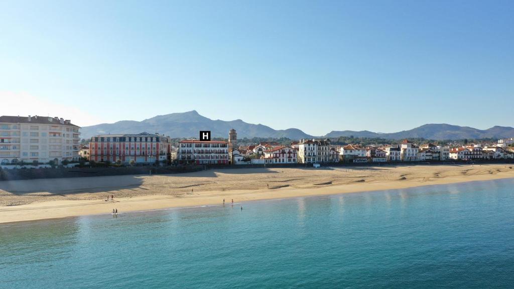 Hôtel Hôtel de la Plage - Saint Jean de Luz Promenade Jacques Thibaud, 64500 Saint-Jean-de-Luz