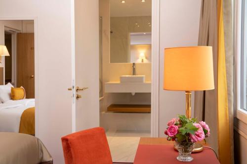 Hôtel Hotel De Suede Saint Germain 31 Rue Vaneau Paris