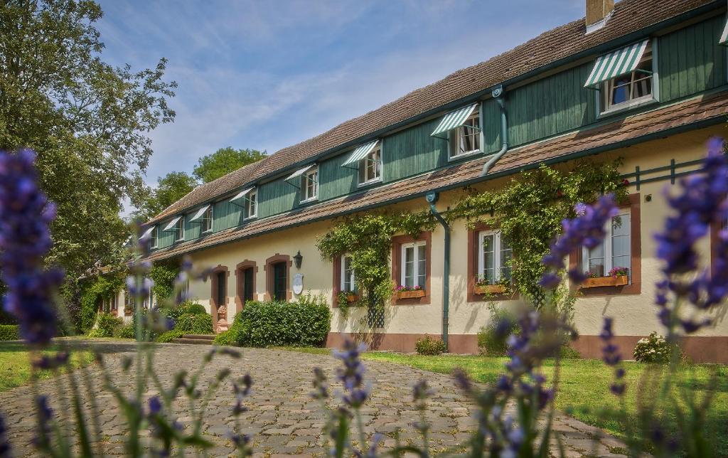 Hôtel Der Linslerhof - Hotel, Restaurant, Events & Natur Linslerhof 1 66802 Überherrn