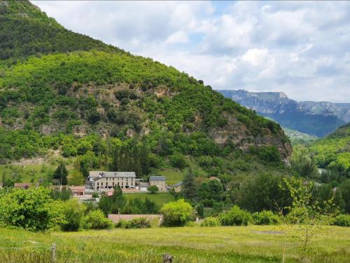 Hotel des Gorges au Viaduc Rivière-sur-Tarn france