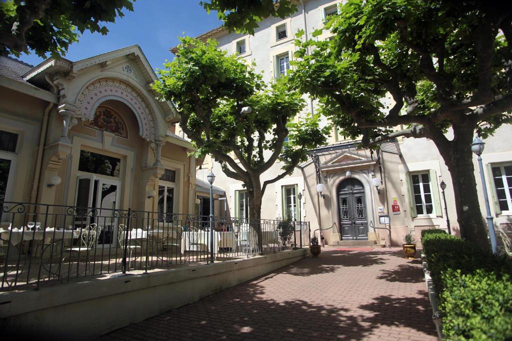 Hôtel Hotel des Thermes 6 rue du Docteur Privat, 34240 Lamalou-les-Bains