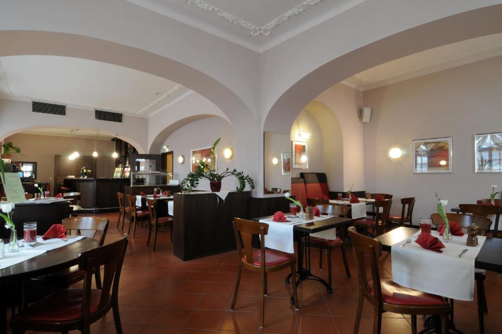 Hôtel Hotel Döbelner Hof Bäckerstrasse 8 - 9, 04720 Döbeln