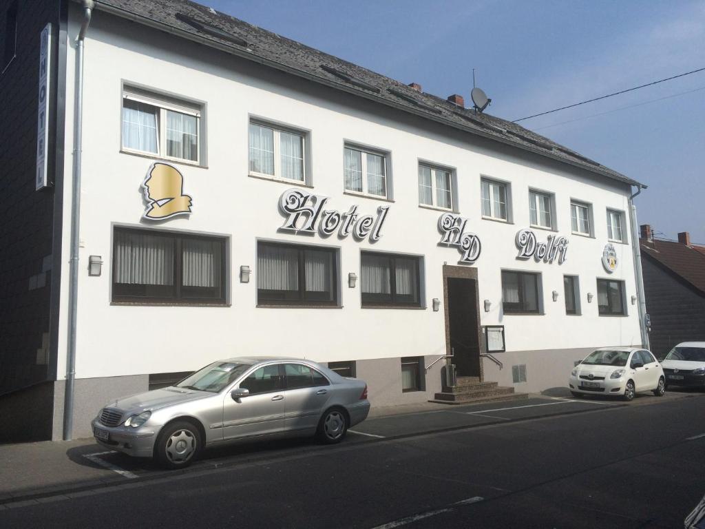 Dolfi Hotel & Restaurant Grühlingstraße 69, 66280 Sulzbach