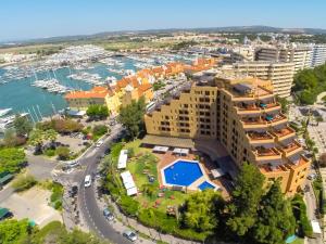 Hôtel Dom Pedro Marina Avª Tivoli Lote H4 8125-410 Vilamoura Algarve